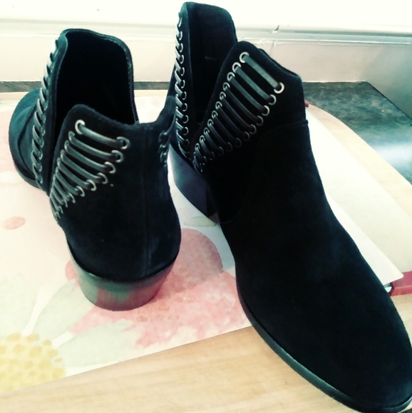 Pevista Suede Bootie - Picture 4 of 8